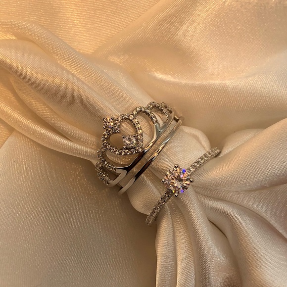 925 Sterling Silver Crown CZ Engagement Ring Set - Picture 12 of 14